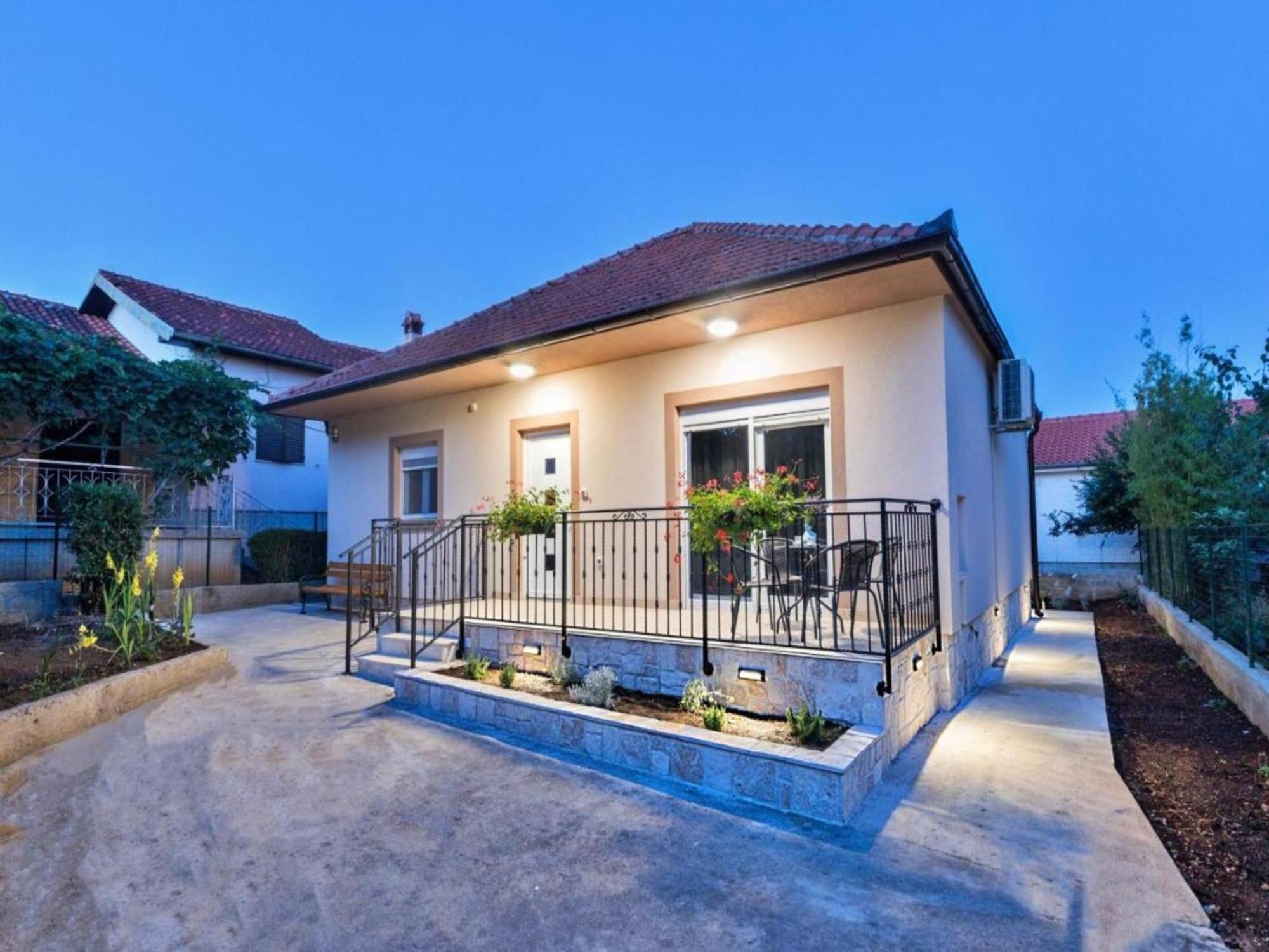 Mihael Holiday House زادار المظهر الخارجي الصورة